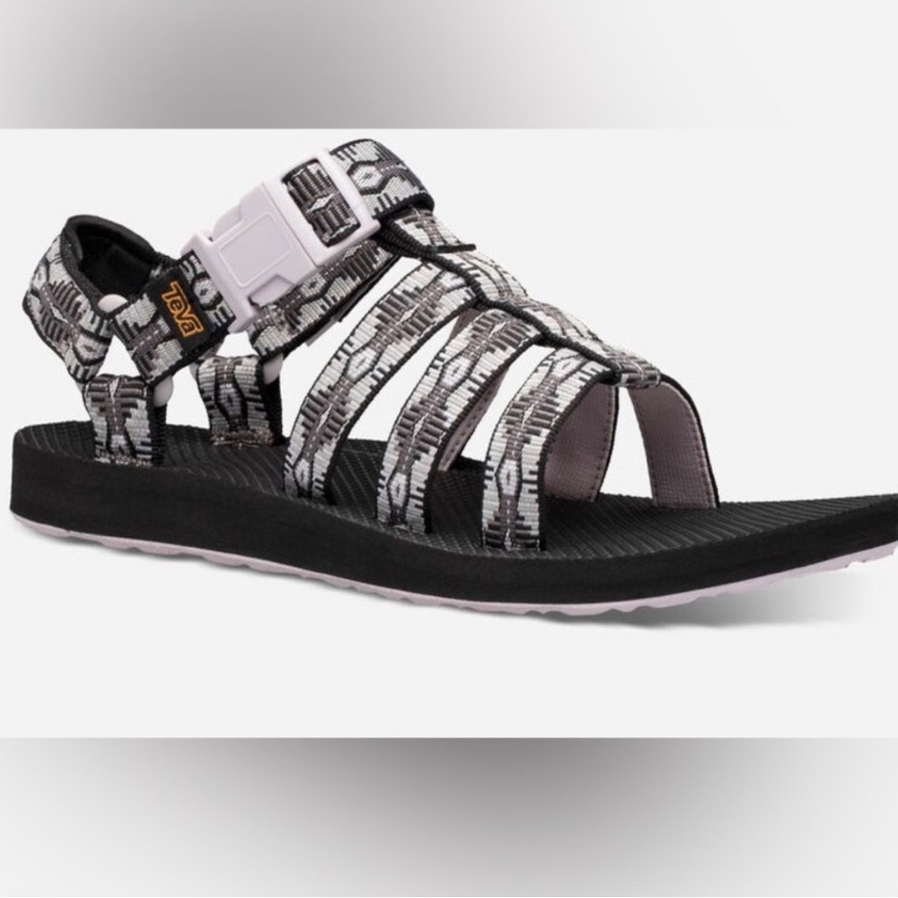 Teva Dorado Sandals (Size 7)